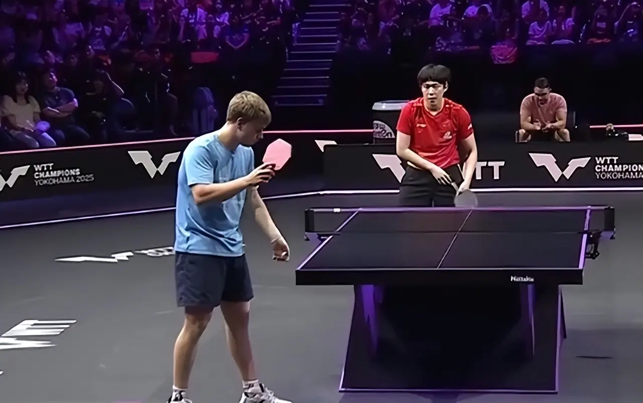 AA, 扫莫雷加德, 赛角逐最终