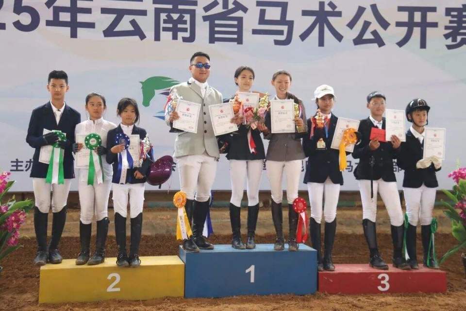 IJdQb, 颁奖, gtimg