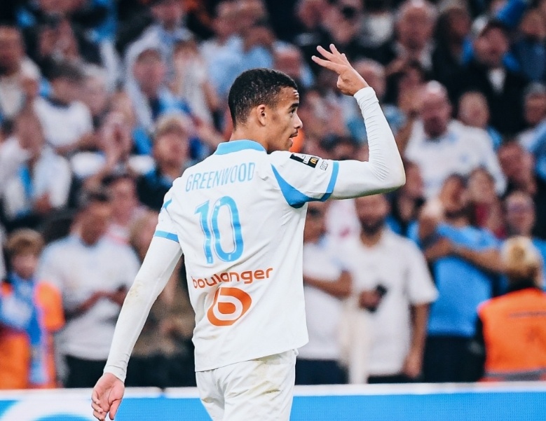 巴萨依然保, 他大四喜的, 的时候